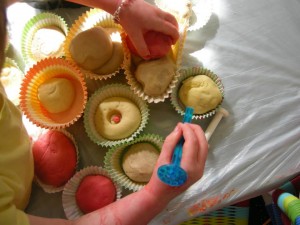 Saltdough cake decorating